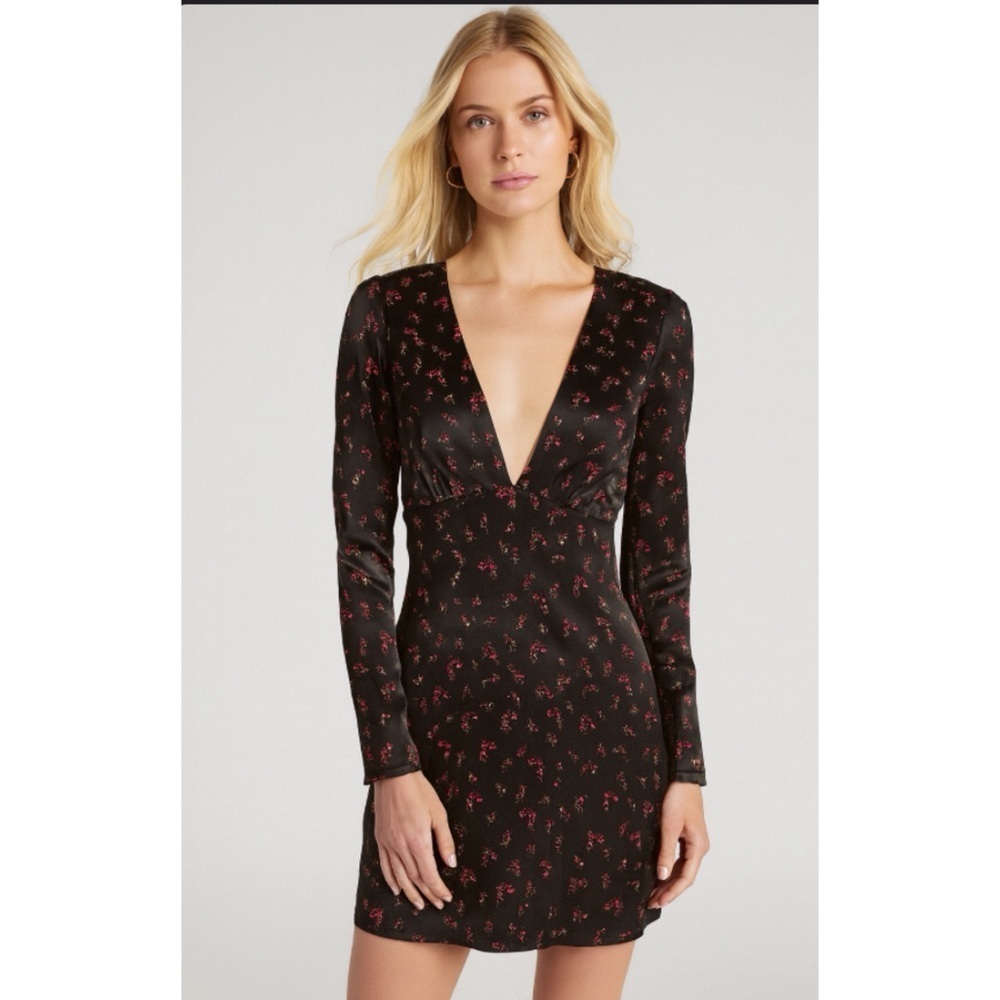 Finders Keepers Zadie Black Daisy Floral Long Sleeve Deep V Neck Sample Dress 4